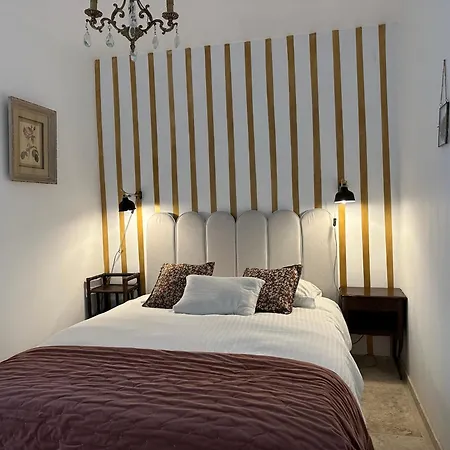Armagnac Apartment