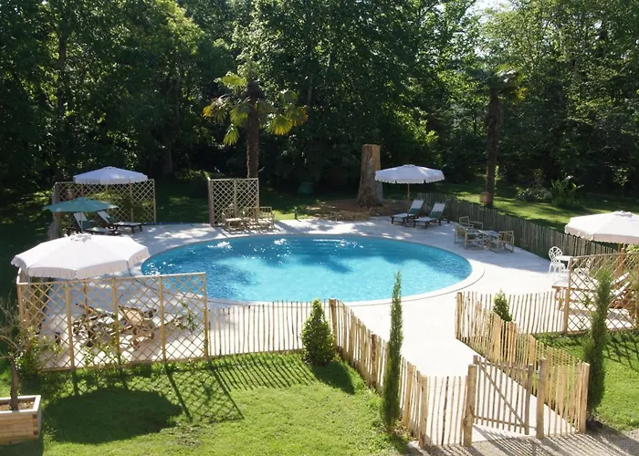 Armagnac Et Cedre شقة